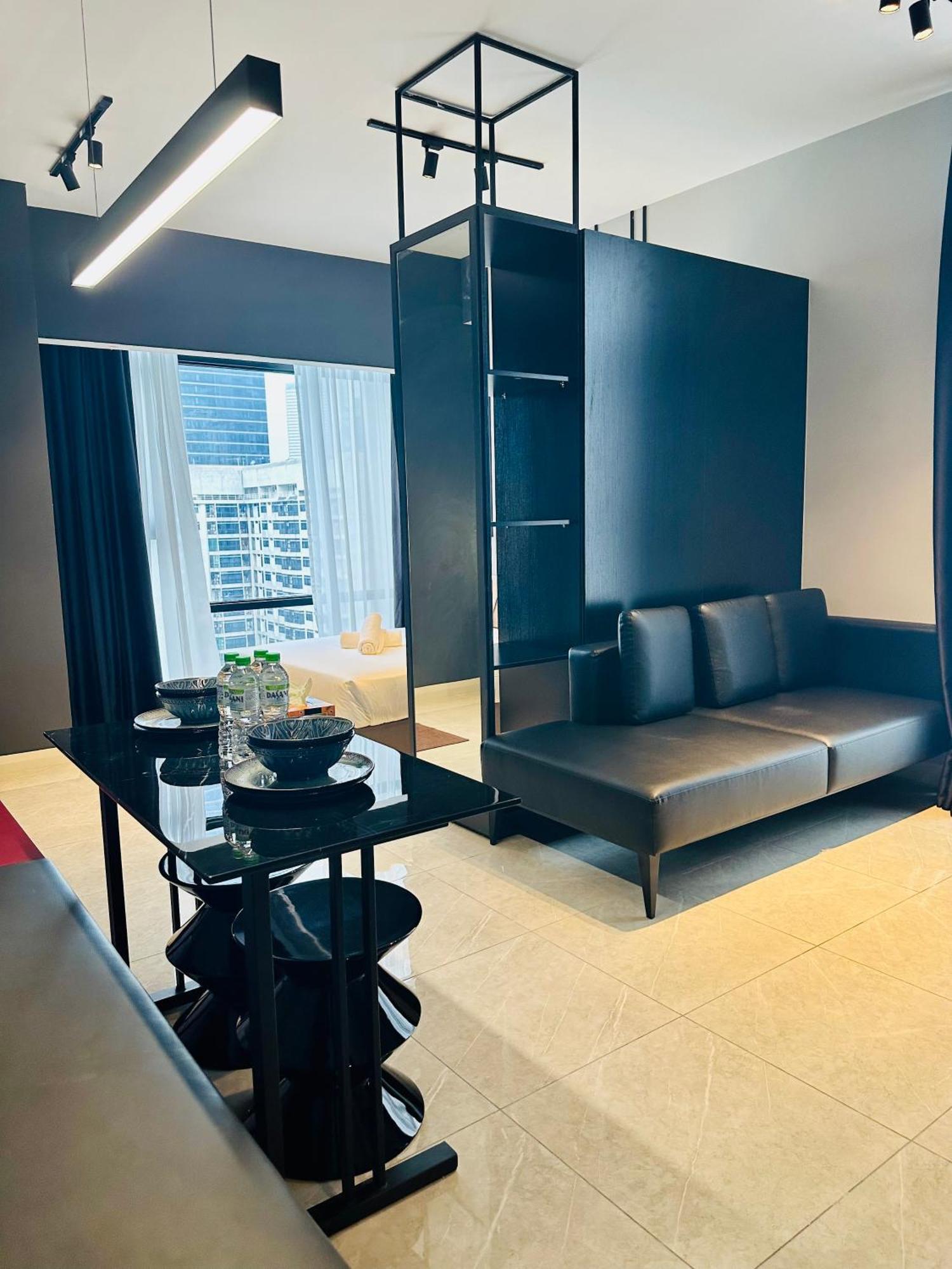 Klcc Suites At Axon