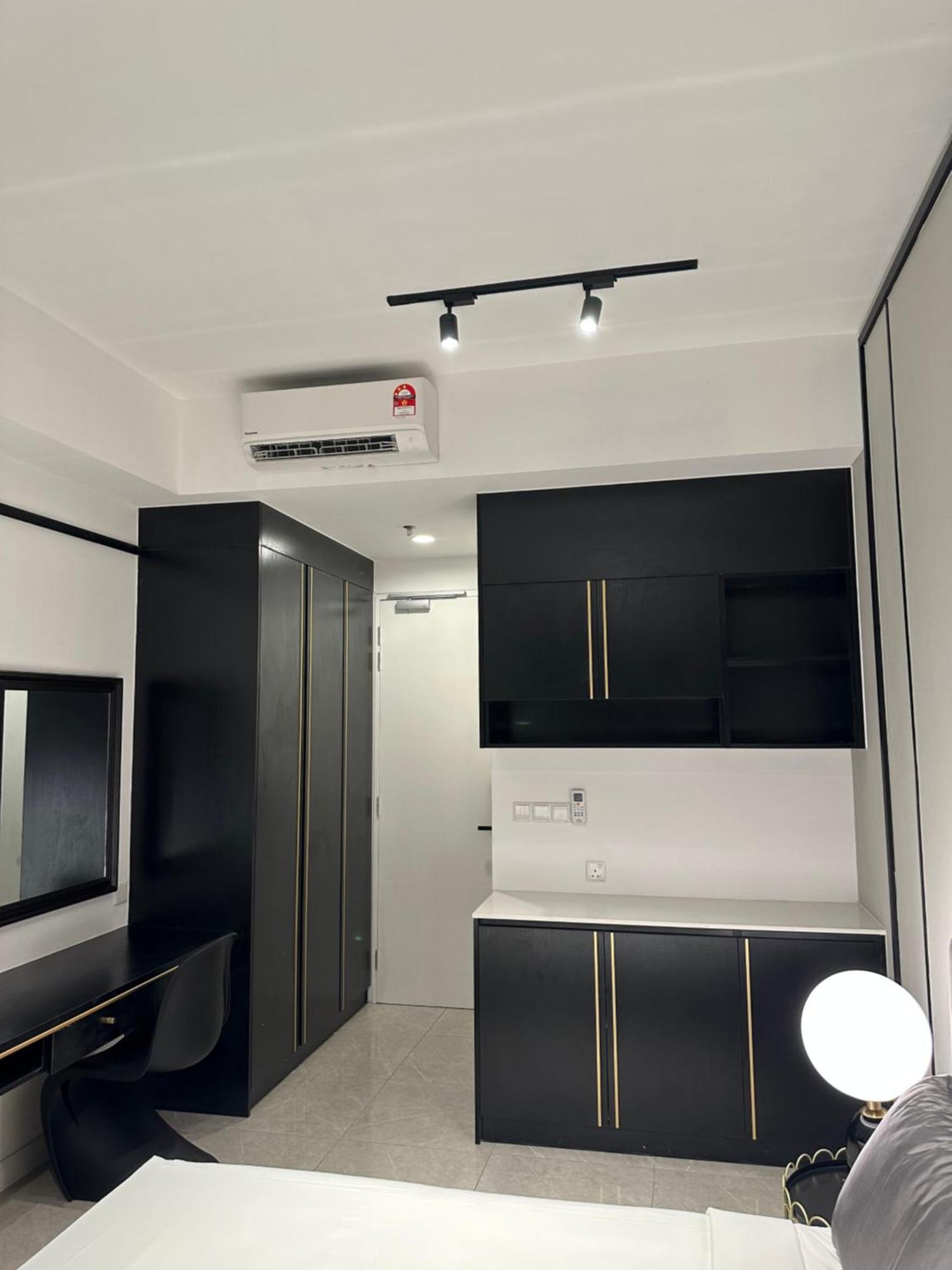 Klcc Suites At Axon