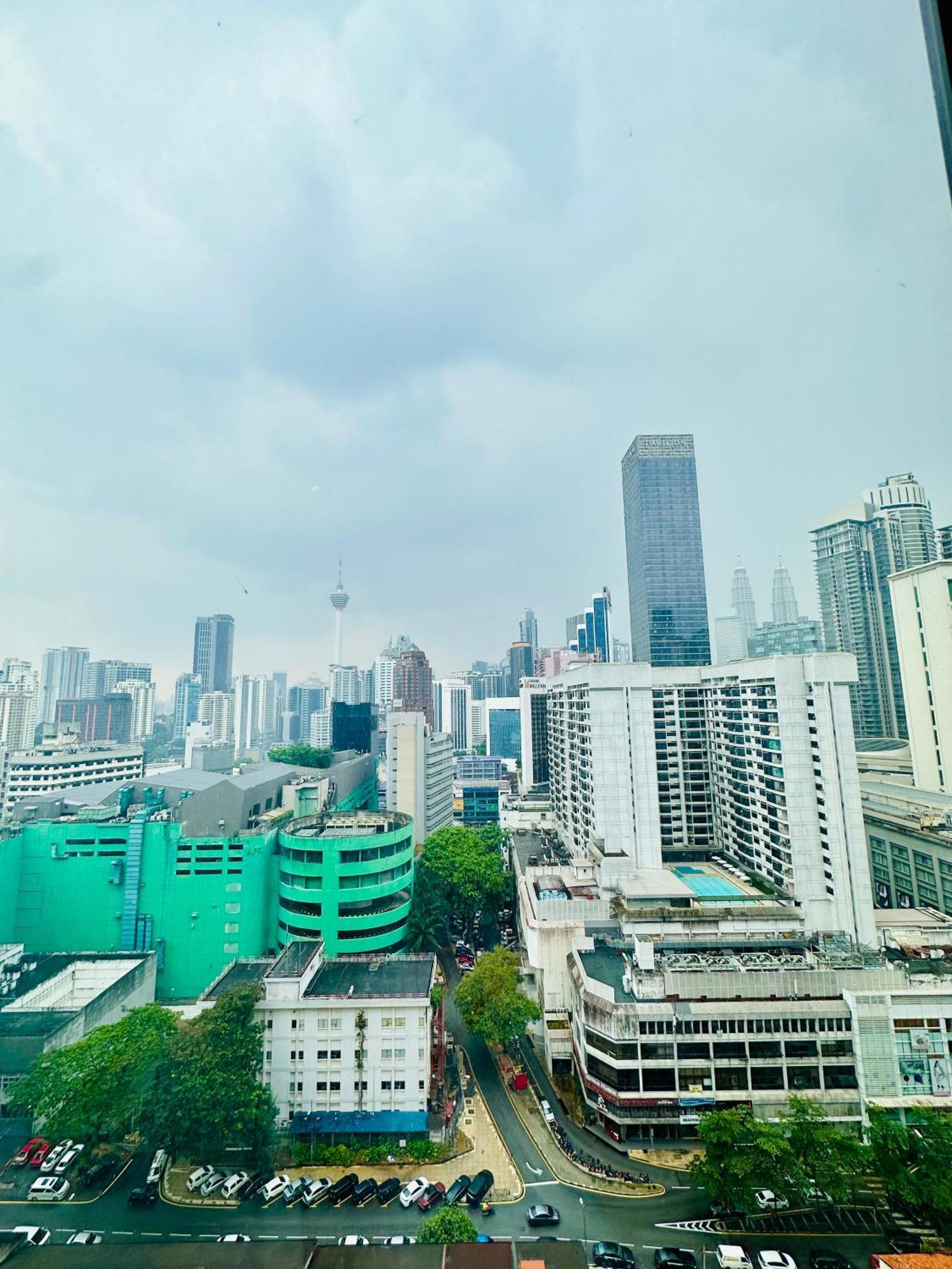 Pangsapuri Klcc Suites At Axon *