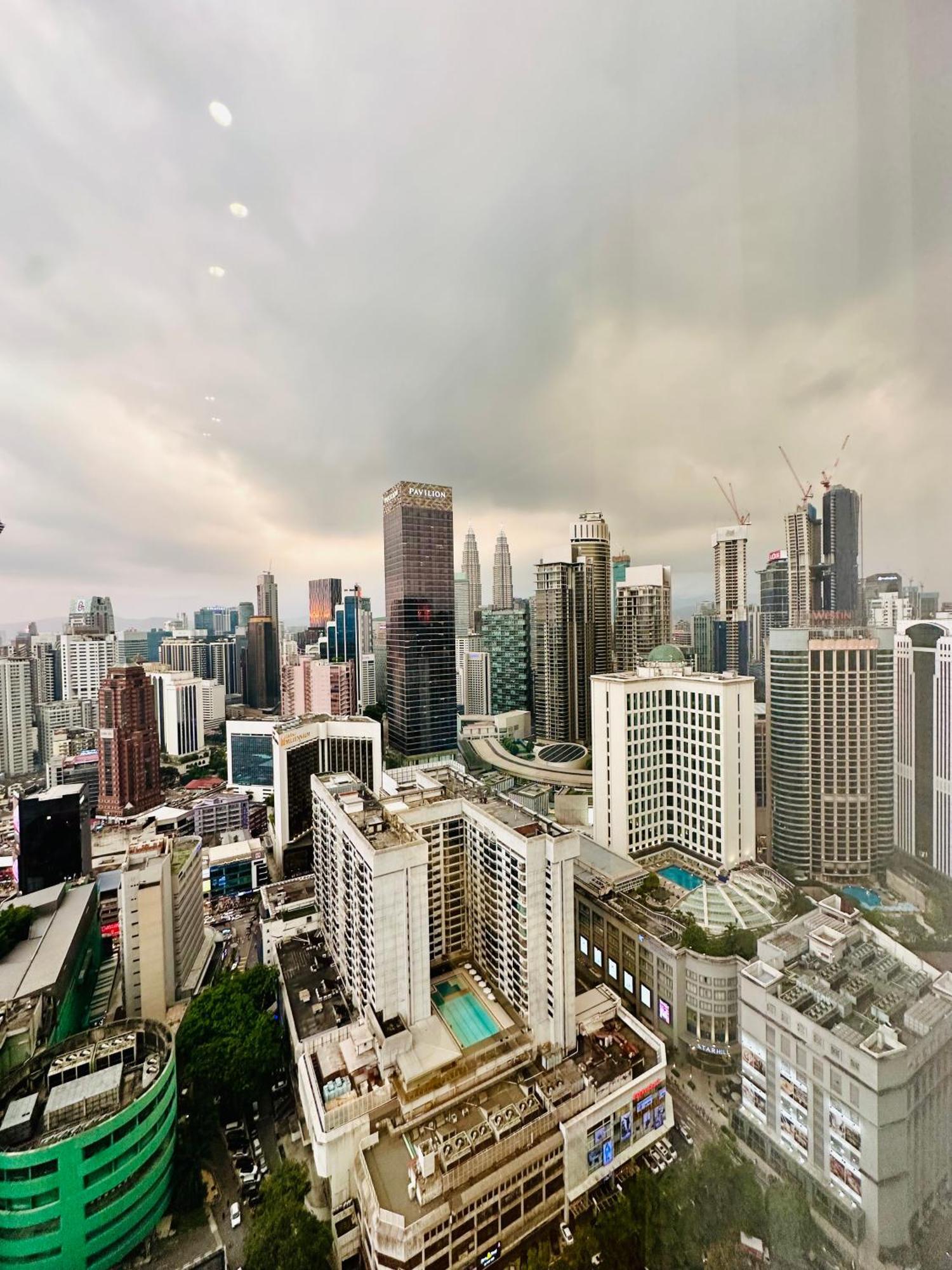 Pangsapuri Klcc Suites At Axon